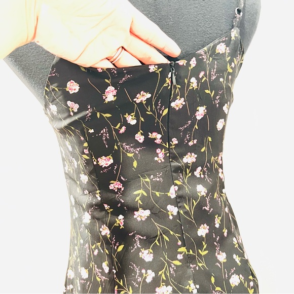 Floral Dress - Picture 2 of 4